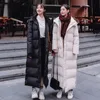 Женское длинное хлопковое пальто, зимняя куртка, корейские пуховые свободные толстые пальто, женские пуховики 240105