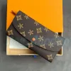 Luxury Card Holders Long Wallet Men Purse 4 Kreditkortsluckor Knapp Mannplånböcker Läder Korthållare Key Pouch