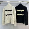 고품질 스웨터 고급 브랜드 코트 우아한 디자인 감각 패션 코트와 꼬인 자수 스탠딩 목 니트 스웨터