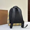 Mochilas de grife de grife mochilas de estilo casual Mochilas espelho de qualidade de luxo de grande capacidade impressão de letra de bolsa de bolsas de computador sólida bolsas de sacolas