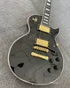 E-Gitarre Ebenholz-Griffbrett, solide schwarze Farbe, goldene Teile, HH-Tonabnehmer mit schwarzem Schlagbrett, kleiner Stiftbrücke und Knochenmutter