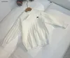 Yeni bebek kazak saf beyaz erkek hoodie boyutu 110-160 Kış Çocuk Tasarımcı Giysileri Kontrast Logo Toddler Suclover Jan10