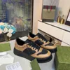 2023 Designer Uomo Donna Scarpe casual Suola spessa Donna Altezza Casual Piccole scarpe in pelle bianca Stile biscotto Tendenza moda Scarpe da ginnastica sportive in pelle taglia 35-44