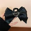 Designer New Hair Clip Classic Triangle Luxury Letters Hair Claws Bowknot Girls Barrettes High Quality Present Hair Accessories Vintage Style Headwear