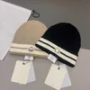 Mode Luxe M Marque Designer Cachemire Chapeau automne hiver nouveau bonnet de laine tricoté bonnet en tricot bonnet chaud chapeaux célèbres version officielle processus 1: 1 de haute qualité