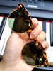 Новые классические мужские и женские солнцезащитные очки 2024 Роскошные дизайнерские очки с металлической оправой Дизайнерские солнцезащитные очки из черного золота Женские прозрачные очки Chroma