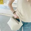 バッグユニークなデザインプレミアムレザーハンドバッグハンドヘルドランチボックスバッグ