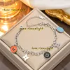 Bangle Luxury Designer Bransoletka Clover Clover Charm Bracelets Elegancka moda 2024 łańcuch kusek matka matka dziewczyny para wakacyjna przyjęcie urodzinowe