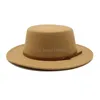 Pasek w stylu francuskim szerokim brzegi płaski górny czapkę dla kobiet jesienna zima brytyjska retro wszechstronna wełniana jazzowa kapelusz