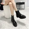 Les bottes classiques sont fortement recommandées par les célèbres designers du style indépendant, les détails de toute la chaussure sont impeccables, les styles populaires sont recommandés taille 35-42.