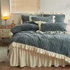 Conjuntos de cama Tafu Fleece Bed Saia Conjunto de quatro peças para o inverno engrossado e quente Fa Lai Quilt Covers Coral Sheets