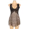 Jackor Ohyeahlady Leopard Print Sexig Lace Nightie Dress Flower Babydoll V Neck Plus Size Strap Sleepwear 5xl Sheer underkläder Nightdress