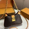 Women Crossbody Hobo Bags Fashion Tote سلسلة ذهبية مقبض حقائب اليد الكتف المعدنية