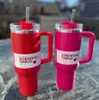Stanleliness 40oz Starbucks Cobrand Shimmery Winter Cosmo Pink Red Holiday Mokken met 11 40oz Tumblers Cups met deksel Stro Valentijnsdag Gifts Pink Parade Water PDGD