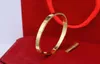 Designer Armband Diamond Armband Women Gold Love Bangle Cuff Screw S Wedding Par Gift Fashion Luxury Jewelry346K6580796