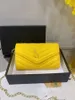 Designers Caviar Crossbody Bag Envelope Womens Luxurys handväskor Purse Högkvalitativ svart mode läderkopplingskedja axelkorsskroppspåsar