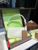 Mode B Metal Letter Läder Underarm Bag For Women Shoulder Bag dragkedja Öppning av minimalistisk design Lyxvaror