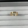 Anillo de amor V oro 18K 36 mm nunca se desvanecerá anillo estrecho sin diamantes marca de lujo reproducciones oficiales Con caja de contador pareja rin Vuqq