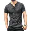 T-shirt a maniche corte da uomo casual New American Fashion estiva versione semplice fondo basic da uomo sottile con scollo a V top 240105