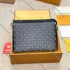 مصمم فاخر Pochette Voyage Clutch الأكياس الرجال