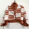 Couverture multifonctionnelle américaine classique, châle tricoté, vente en gros, automne et hiver