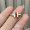 2024 nieuwe Designer Tifannissm-ring Roestvrij staal High-end Fritillaria Double T-ring voor dames Modieus en geïndividualiseerd Instagram Tre Have Original Box pan