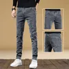 2023 Primavera e Autunno Tendenza Moda Ricamo Elastico Gambe Piccole Uomo Casual Slim Comodo Jeans di Alta Qualità 2838 240104