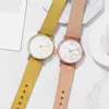 腕時計2024ファッションカジュアル女性ネットクォーツウォッチシンプルな腕時計エレガントなクリエイティブなバレンタインギフトハート型の愛の時計時計時計