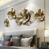 Modern Wrought Iron 3D Gold Flower Wall Mural Decoration Home Livingroom Wall Hanging Crafts el Porch Wall Sticker Ornaments 21242j