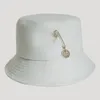 Projektanści czapki kubełkowe dla kobiet alfabet rb 100% wełniany rozmiar 56-58 cm jesienne zimowe czapki ciepłe modne mody duże szerokie brzegowe hat swobodne luksusowe czapki