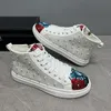 Designer trouwjurk feestschoenen hoge top ademend mode klinknagel ademend casual sneakers klassiek antislip ronde neus borduurwerk rijden wandelen loafers