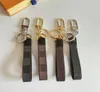 Designer Keychain for Men Key Chain Ring Holder Brand Gift Box Women Car Keychains Leather8459537