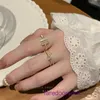 TIFANNISSM Wysokiej jakości projektanckie pierścionki na sprzedaż lekki luksusowy biały pierścień cyrkon fritillaria damska Instagram Mała i unikalna klasa projektowa mają oryginalne pudełko