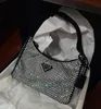 ダイヤモンドの女性ショルダーバッグ新しいクリスタルハンドバッグサマーファッションアンダーアームプロクス豪華なトート