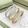 Van Lady Designer Charme Trèfle Bracelets Bord de perle personnalisé incrusté de kaléidoscope de diamant plein d'étoiles bracelet femme avec boîte