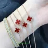 2024 Luxus-VAN-Klee-Designer-Armband, Perlenblatt, vierblättriges Kleeblatt, einzelne Blume, Mädchen, kleine Gruppe, 18 Karat Roségold, neue rote Achat-Fritillaria mit Box