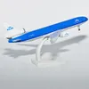 Metal Aircraft Model 20cm 1 400 McDonnell Douglas MD-11 Metal Replica Alloy Material med landningsutrustning Collectible Toys Gift 240104