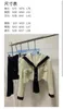 ツーピースドレスデザイナーブランドミウムウス秋の新しいネイビースタイルのメタルバックル短い長袖トップハーフスカート太いツイードガールファッションセットQVH9