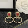 20style Heißer Verkauf 18 Karat vergoldet Luxus Designer Buchstaben Ohrstecker Ohrbügel Kanal Geometrische Berühmte Frauen Kristall Strass Perlenohrring Hochzeit Schmuck sx7h