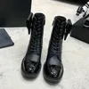 Fransız Marka Lüks Kadın Tasarımcı Martin Boots Klasik Çift Mektup Moda Yeni Bayanlar Ayak Bilgi Botları Motosiklet Boot Yüksek Kaliteli Lady Kalın Sole Deri Kar Botları