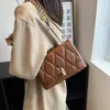 Burminsa chaîne matelassée sacs à bandoulière pour femmes tendance en cuir PU rabat sac à bandoulière carré dames sacs à main marron Beige 240104