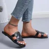 Sandali 2024 Pantofole da donna estive Stilista romano Scarpe piatte in lattice con suola morbida Infradito da spiaggia traspiranti femminili