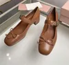 Moda mujer zapatos de vestir Block Heel Bow Mary-jane sandalias de diseñador de lujo Miui Miui Ballet pisos bombas tacón con correa de tobillo ajustable slingback stiletto Mu