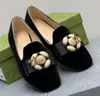 Designer shoes, fashion loafers, honey flower pearl buckle women's single shoes, perfect interpretation of luxury goods