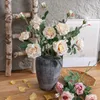Fiori decorativi Festa Fiore artificiale Bouquet di rose realistico 3 teste Simulazione di colore brillante Disposizione di matrimonio per la casa