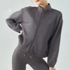 Al Yoga Sweatshirts Mock Neck Full Zip Cropped Jacket 여성 느긋한 스트리트웨어 스포츠 코트 드로링 밑단 짧은 마이크로 조깅 자 재킷 피트니스 긴 슬리브 탑