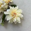 装飾的な花人工花家族パーティーのためのダリアの花