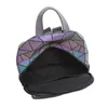 Geometryczne torby plecakowe Kobieta Refleksyjna plecak Holograficzny szkolna torba szkolna moda Luminous Lady Plecak School ramię 240106