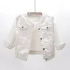 夏の白い短い女性デニムジャケット韓国のファッションコート薄いスリムアウターハーフスリーブジーンズジャケット女性シャッケタスミュージャー240106