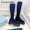 Högkvalitativ designer Kvinnor Långa stövlar Luxury Tjock Sole High Heel Leg Boots Fashion Design Läder över ankelstövlar över knästrumpor Boot Triangle Heel YMPR 0061